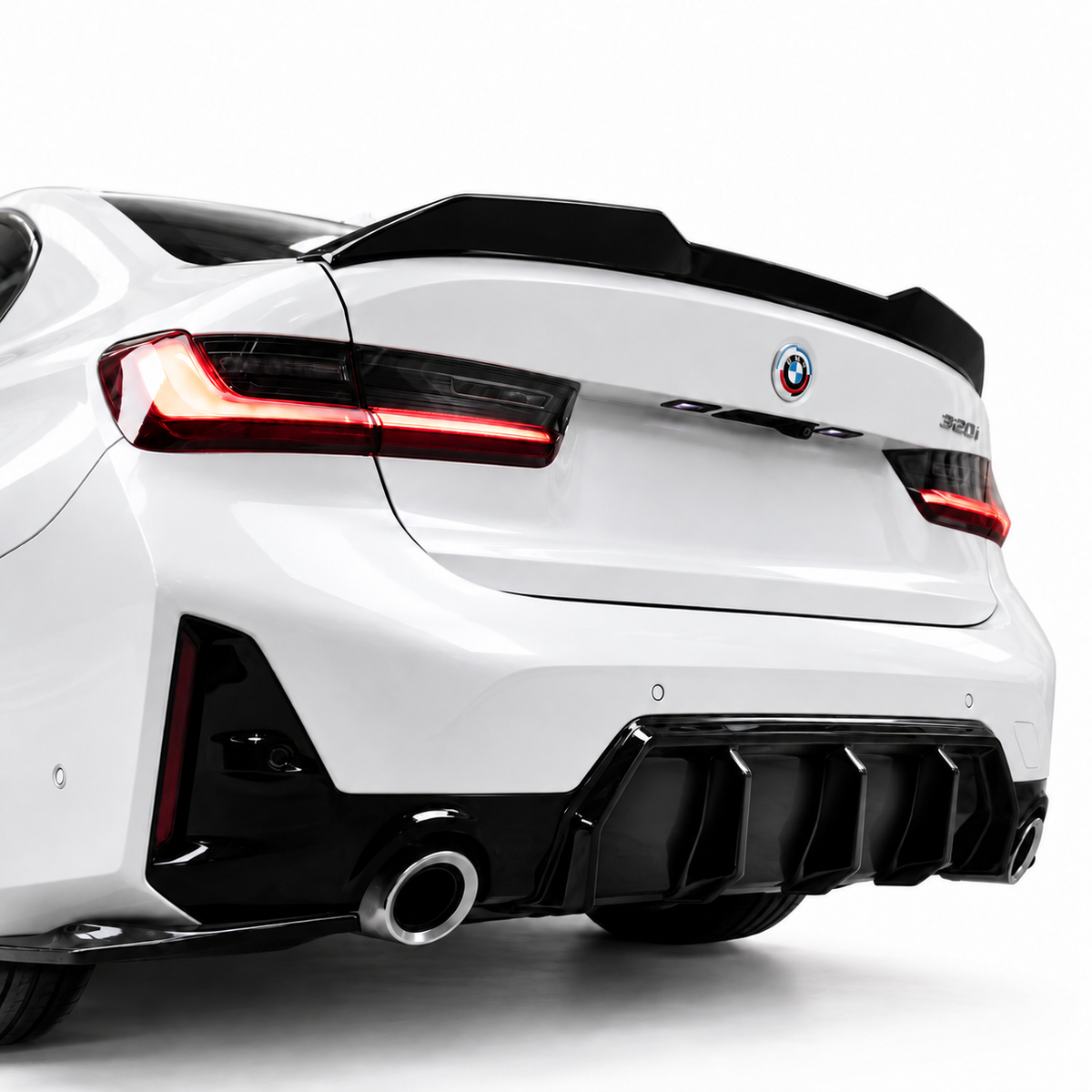 BMW 3 Series G20 / G21 M Sport Rear Valance (Diffuser) — Facelift 2022+ Gloss Black